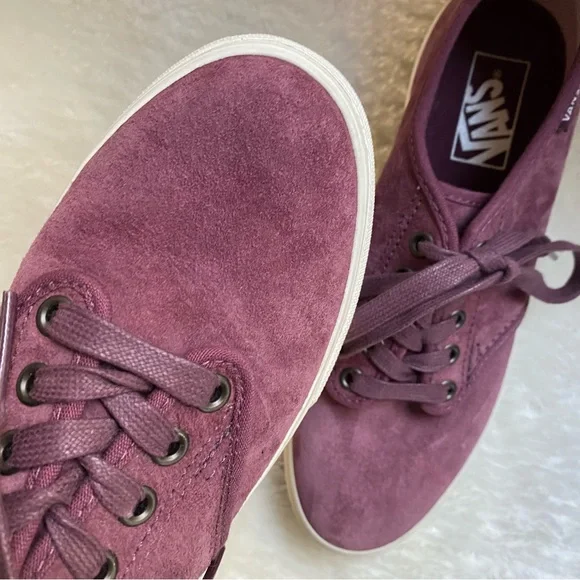 Vans purple suede sneaker SIZE 8 - Picture 3 of 9